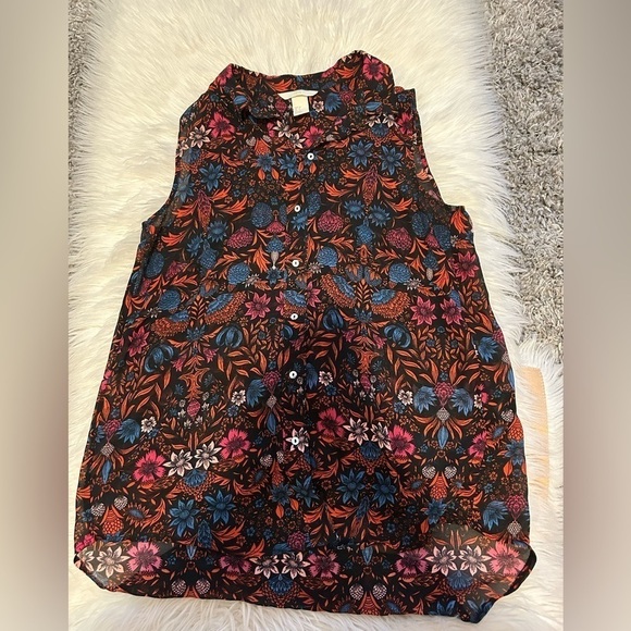 Floral top - Picture 1 of 3